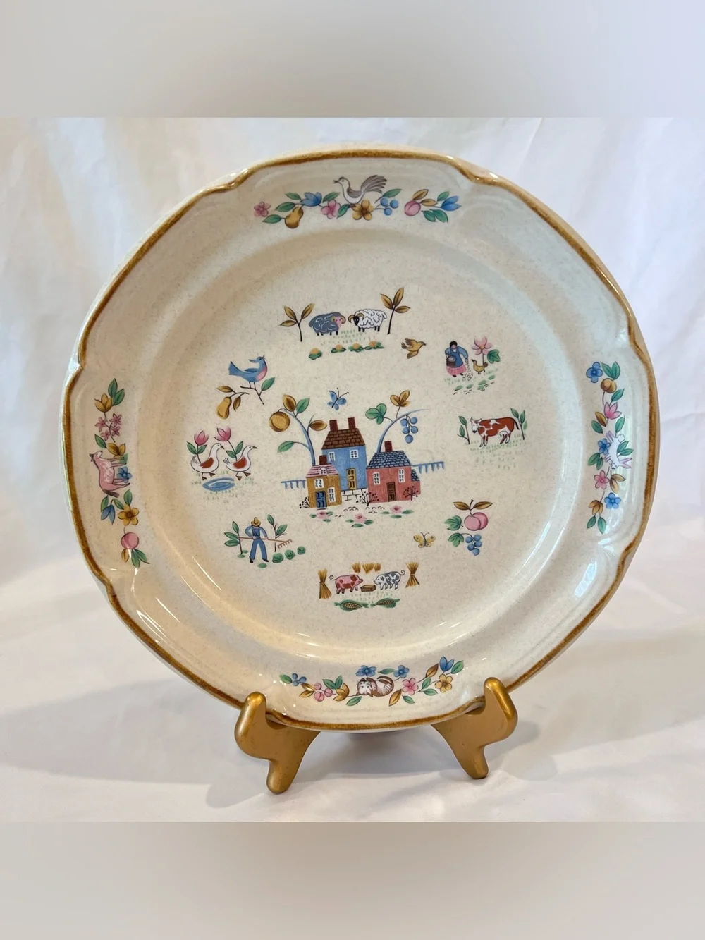 Vintage International Heartland #7774 Set of 4 Dinner Plates